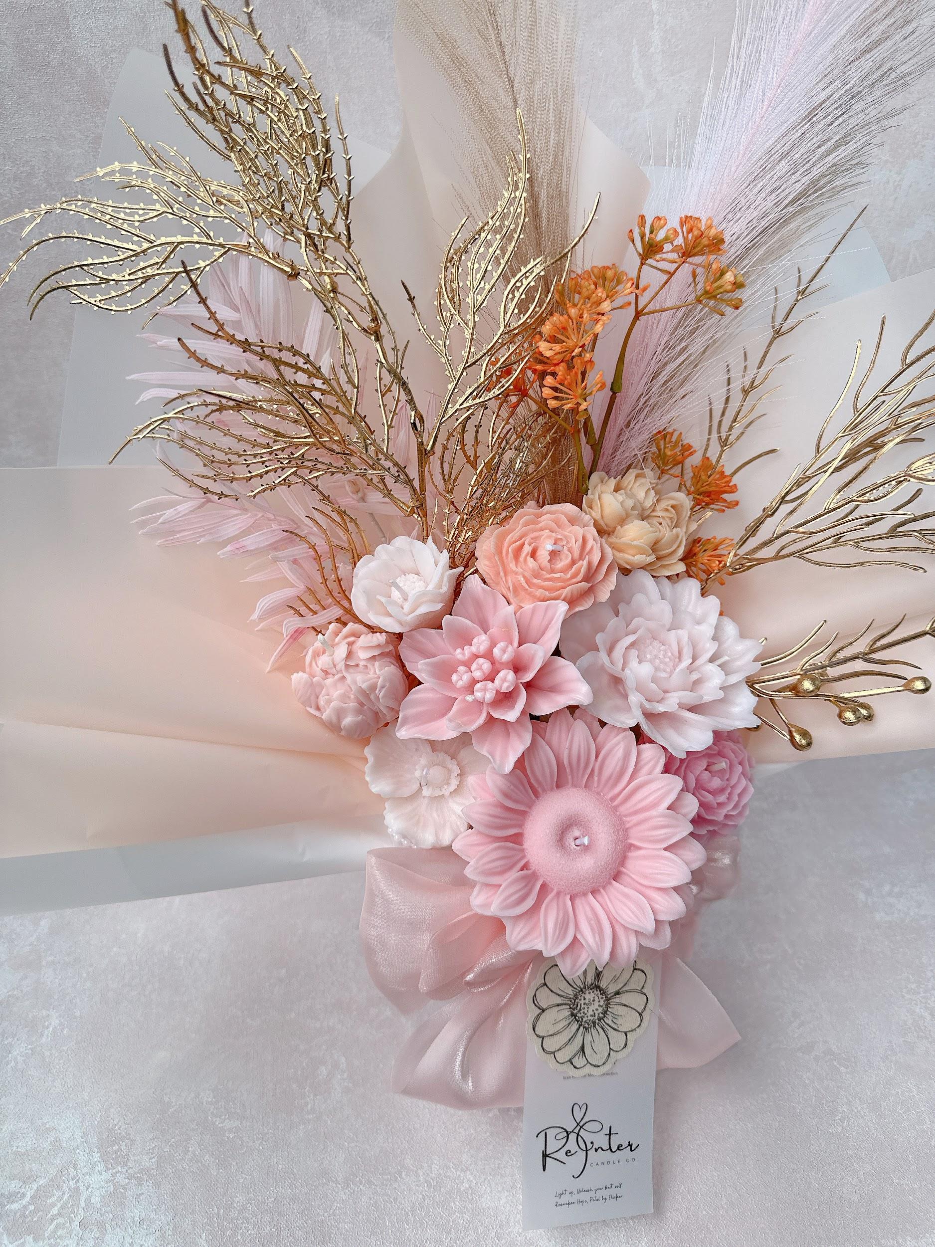 少女粉系香薰蠟燭花束 The goddess's smile, a rosy radiance