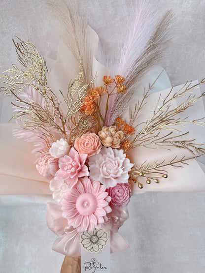 少女粉系香薰蠟燭花束 The goddess's smile, a rosy radiance