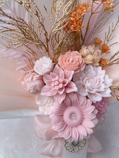 少女粉系香薰蠟燭花束 The goddess's smile, a rosy radiance